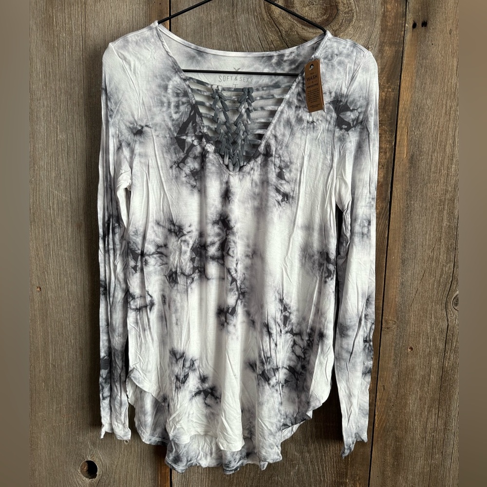 American Eagle Soft & Sexy Tie Dye Braided V-neck Tunic T in Gray Size Medium
